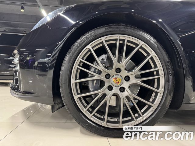 Porsche Panamera 2023 — photo 15