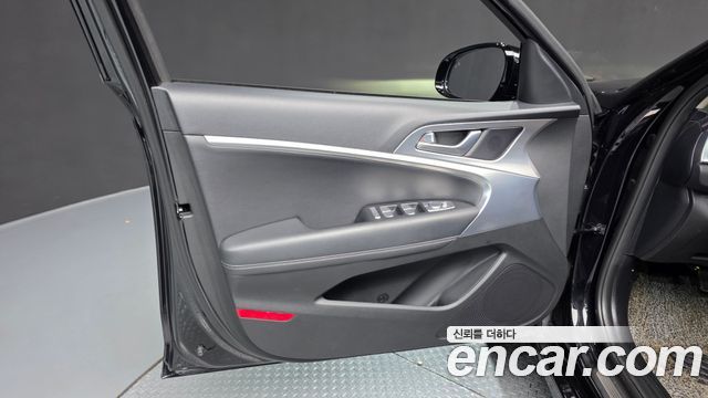 Genesis G70 2021 — photo 14