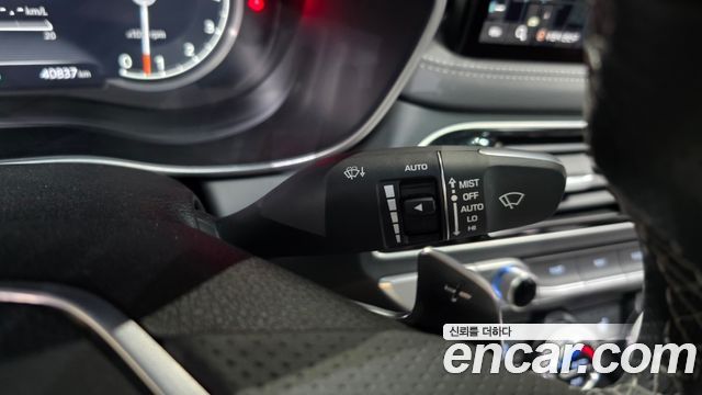 Genesis G70 2021 — photo 30