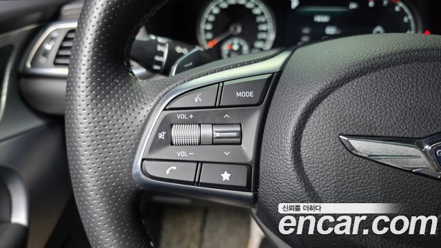 Genesis G70 2021 — photo 32