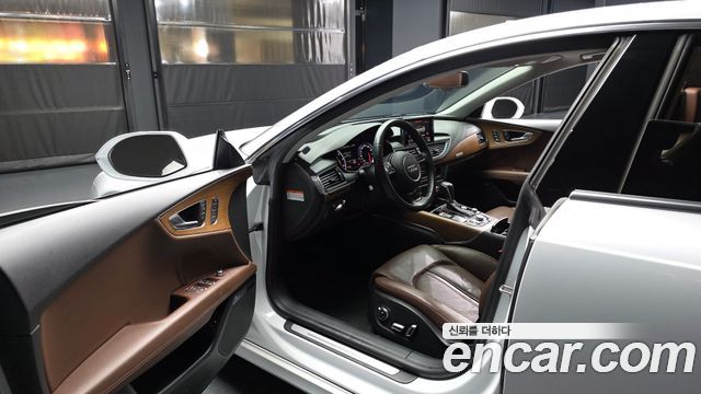 Audi A7 2016 — photo 13