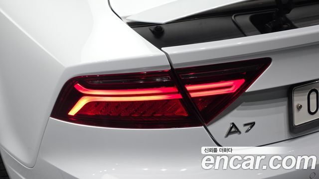 Audi A7 2016 — photo 9