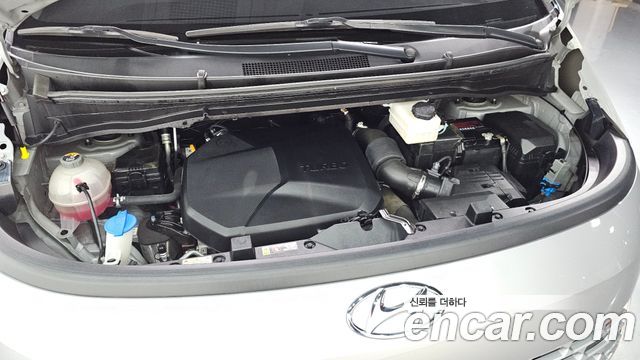 Hyundai Staria 2022 — photo 6