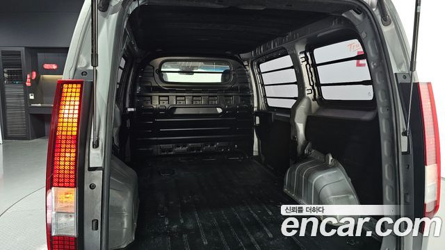 Hyundai Staria 2022 — photo 18