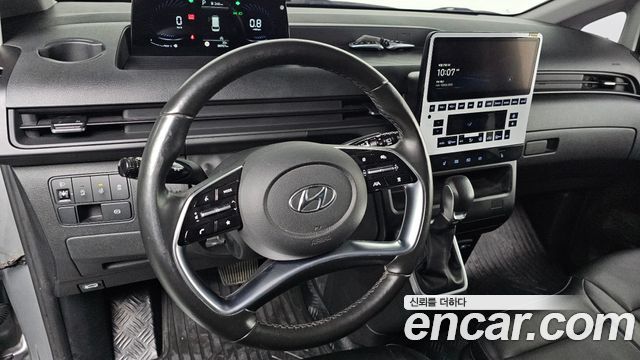 Hyundai Staria 2022 — photo 19