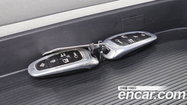 Hyundai Staria 2022 — photo 26