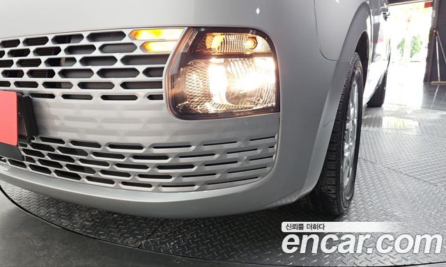 Hyundai Staria 2022 — photo 8