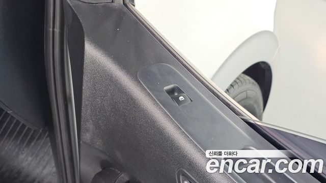 Hyundai Staria 2022 — photo 31