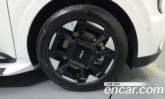 Kia Canival 2025 — photo 7