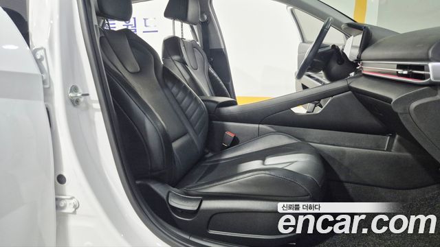 Hyundai AVANTE 2021 — photo 15