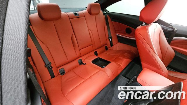 BMW 4-Series 2018 — photo 18