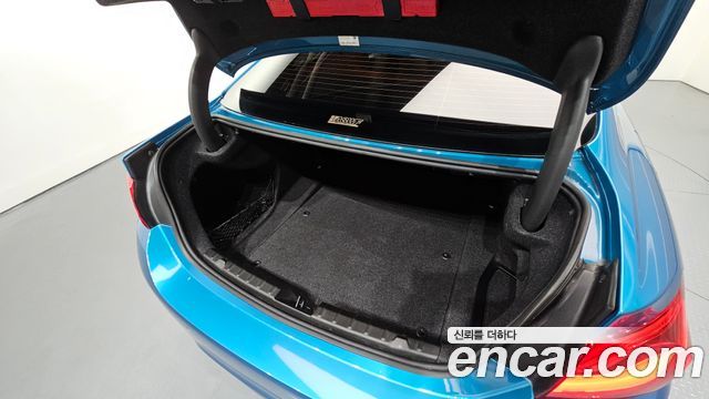 BMW 4-Series 2018 — photo 28