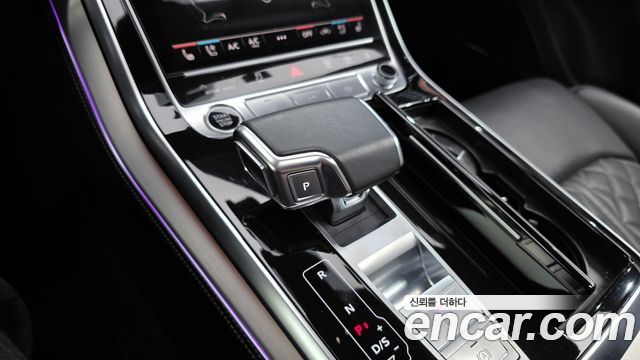 Audi Q7 2023 — photo 9