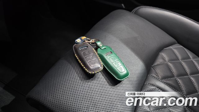 Audi Q7 2023 — photo 18