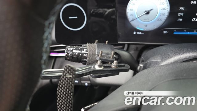 Hyundai AVANTE 2022 — photo 28