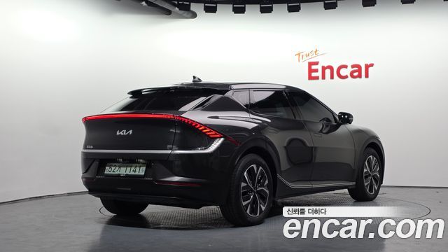 Kia EV6 2022 — photo 2