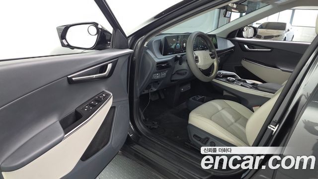 Kia EV6 2022 — photo 10