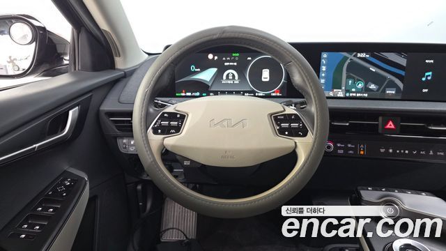 Kia EV6 2022 — photo 12