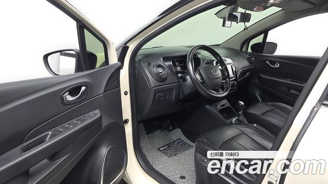 Renault Korea QM3 2018 — photo 10