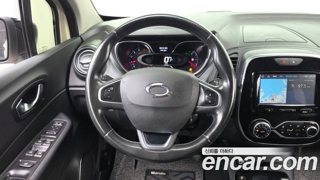 Renault Korea QM3 2018 — photo 13