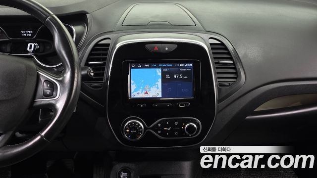 Renault Korea QM3 2018 — photo 14