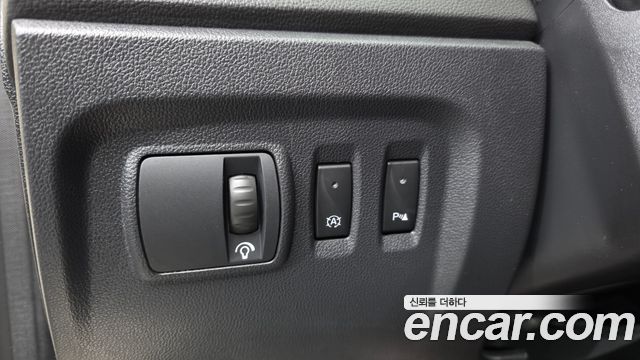 Renault Korea QM3 2018 — photo 19