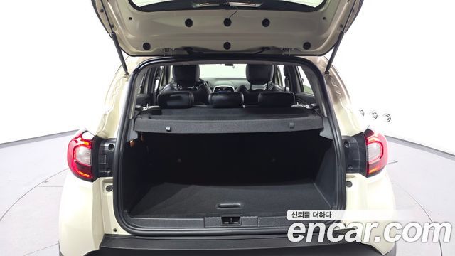 Renault Korea QM3 2018 — photo 20