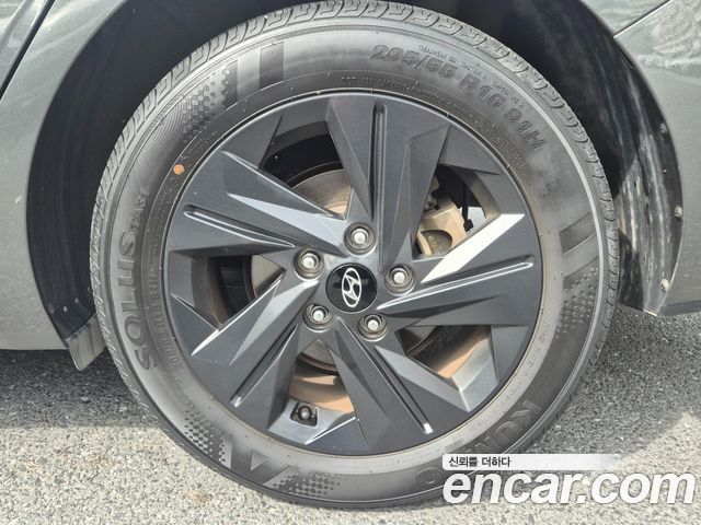 Hyundai AVANTE 2023 — photo 5
