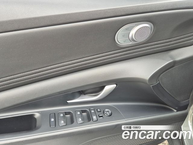 Hyundai AVANTE 2023 — photo 11