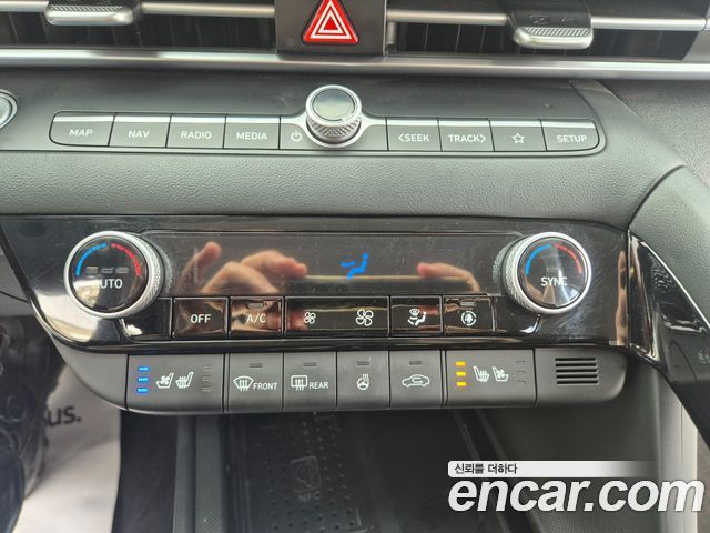 Hyundai AVANTE 2023 — photo 17