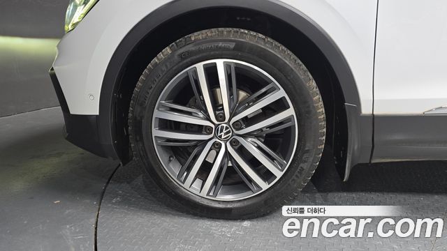 Volkswagen Tiguan 2022 — photo 5