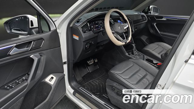 Volkswagen Tiguan 2022 — photo 10