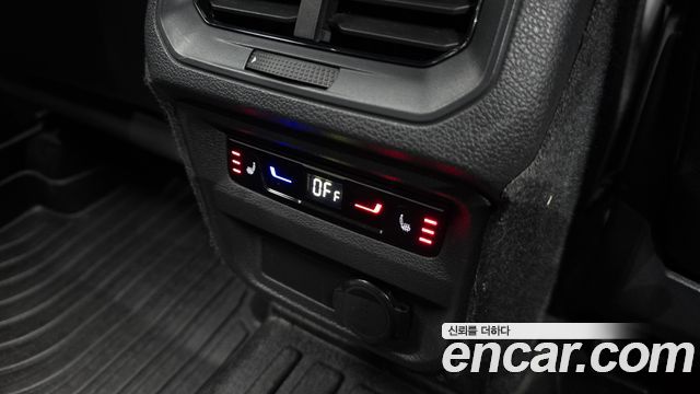 Volkswagen Tiguan 2022 — photo 18
