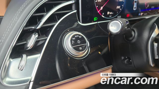Mercedes-Benz E-Class 2024 — photo 26