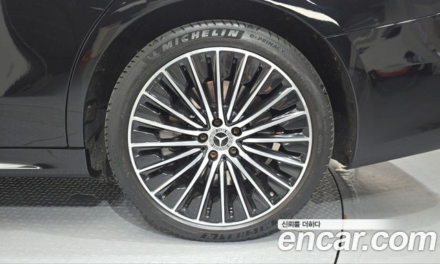 Mercedes-Benz E-Class 2024 — photo 7