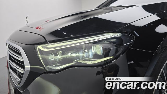 Mercedes-Benz E-Class 2024 — photo 8