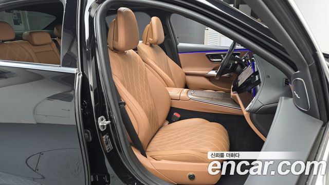 Mercedes-Benz E-Class 2024 — photo 16