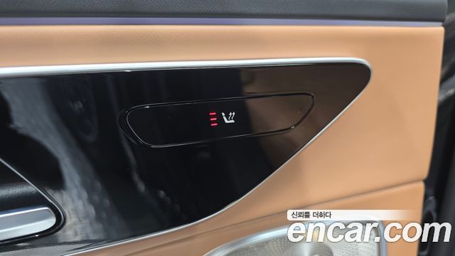 Mercedes-Benz E-Class 2024 — photo 30