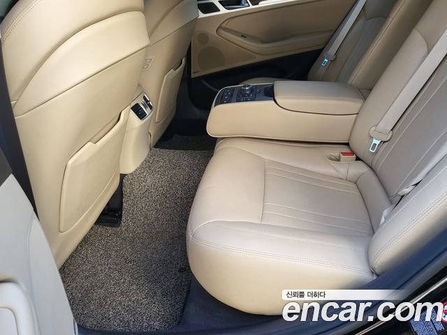 Hyundai Genesis 2015 — photo 8