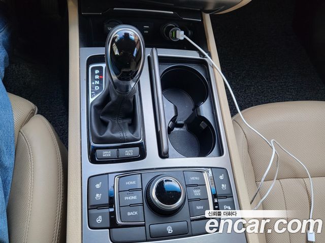 Hyundai Genesis 2015 — photo 13