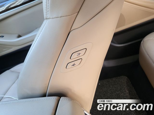 Hyundai Genesis 2015 — photo 16