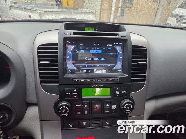 Kia Canival 2012 — photo 11