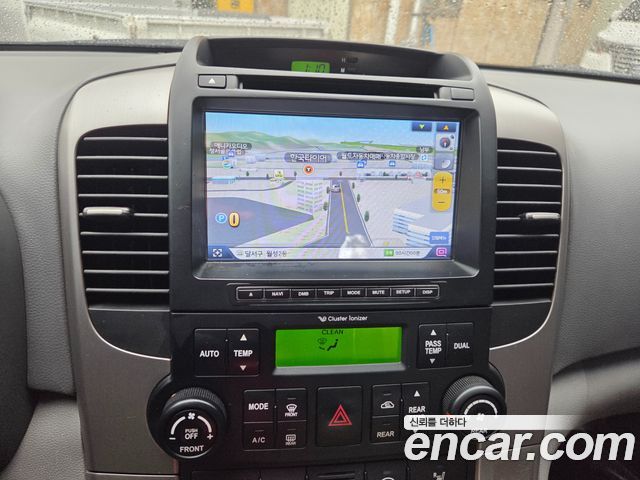 Kia Canival 2012 — photo 14