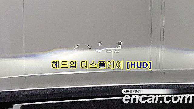 Lexus ES 2021 — photo 17