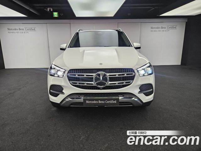 Mercedes-Benz GLE-Class 2026 — photo 3