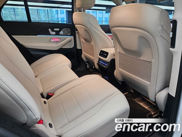 Mercedes-Benz GLE-Class 2026 — photo 12