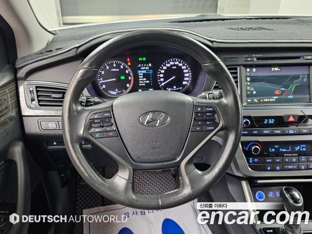 Hyundai Sonata 2015 — photo 13