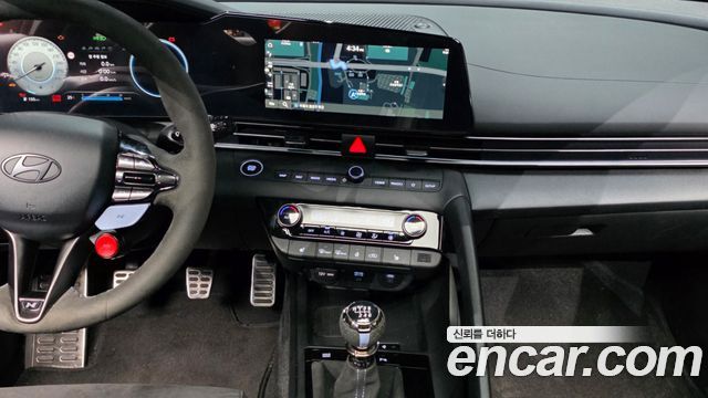 Hyundai AVANTE 2024 — photo 14