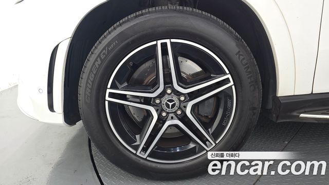 Mercedes-Benz GLE-Class 2021 — photo 5
