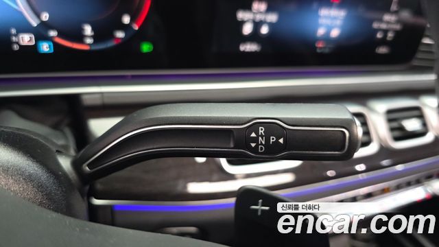 Mercedes-Benz GLE-Class 2021 — photo 9